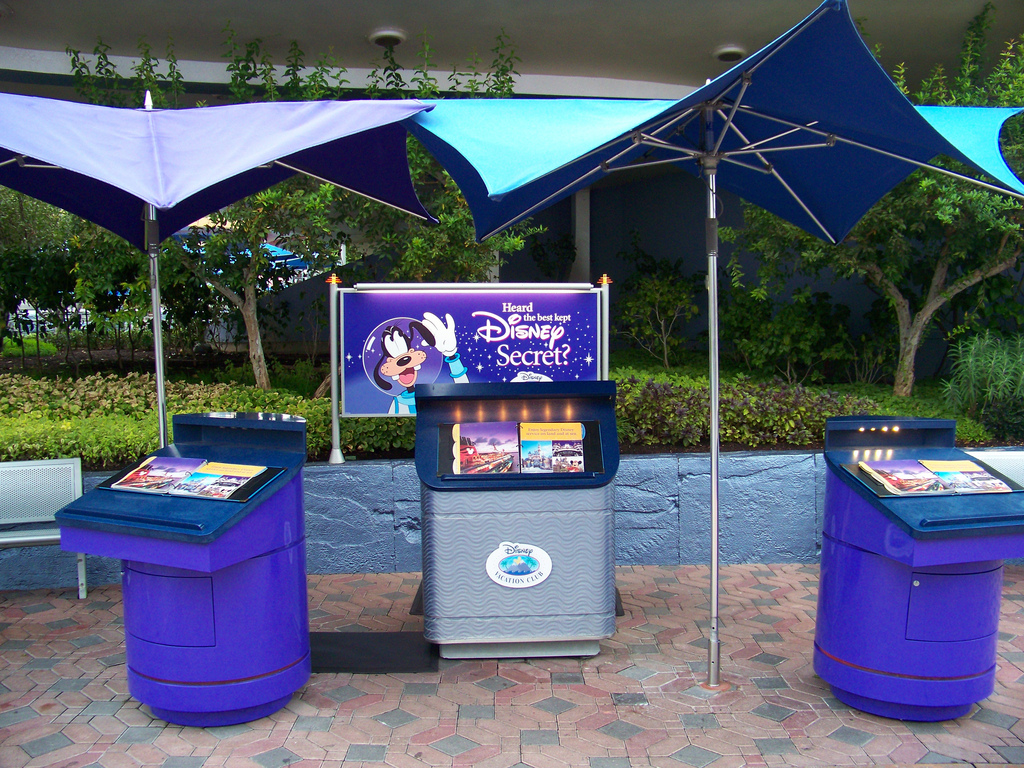 DVC Kiosk in Tomorrowland